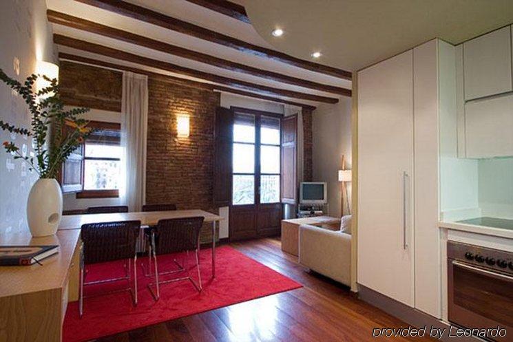 Apartamentos La Casa De Les Lletres Barcelona Bilik gambar