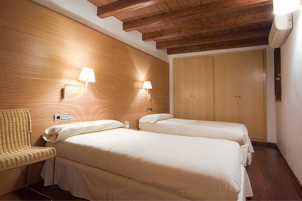 Apartamentos La Casa De Les Lletres Barcelona Bilik gambar