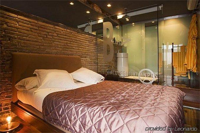 Apartamentos La Casa De Les Lletres Barcelona Bilik gambar