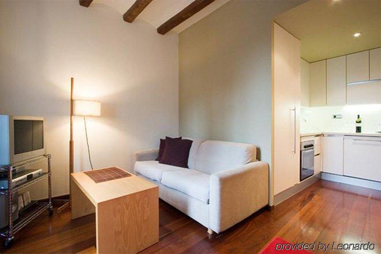 Apartamentos La Casa De Les Lletres Barcelona Bilik gambar
